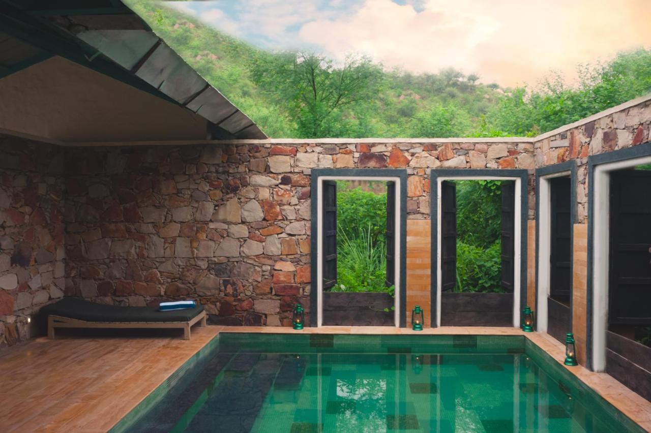 Trees N Tigers Luxury Wildlife Lodge Akbarpur  Exterior photo