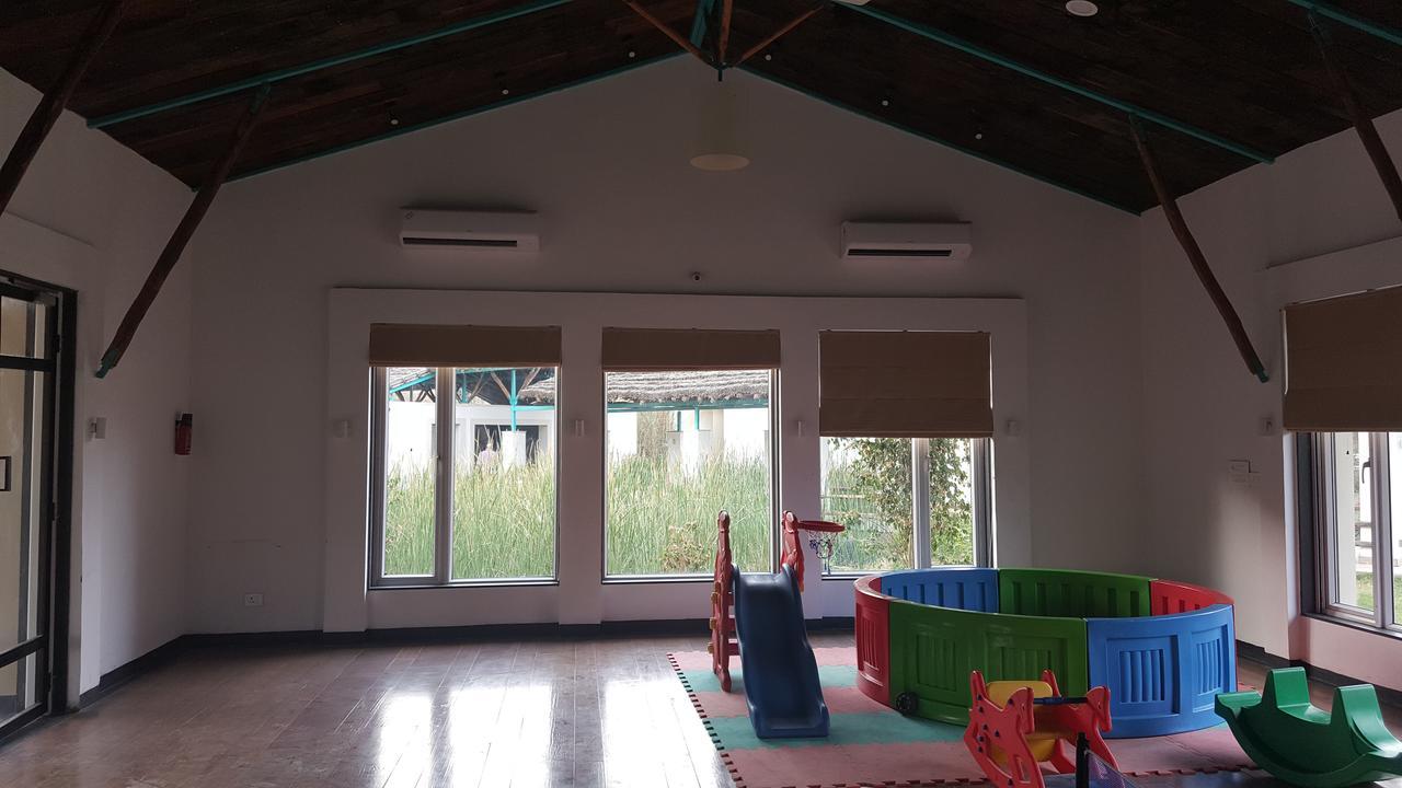 Trees N Tigers Luxury Wildlife Lodge Akbarpur  Exterior photo