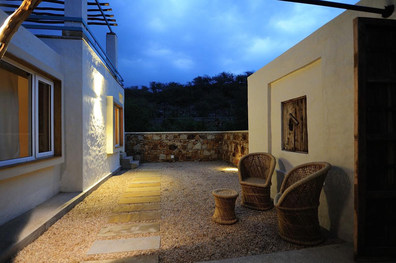 Trees N Tigers Luxury Wildlife Lodge Akbarpur  Exterior photo